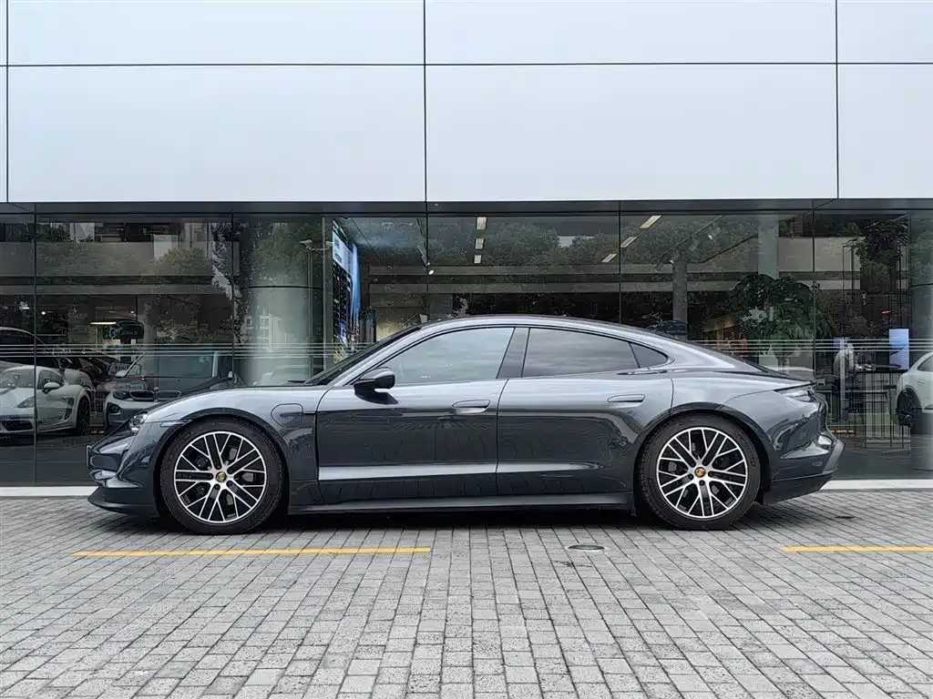 Porsche Taycan 2022 Taycan фото 2