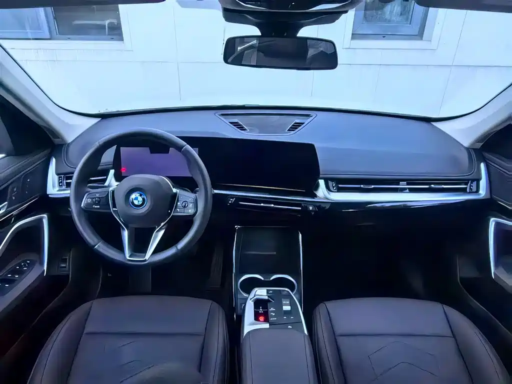 BMW iX1 2025 2025 eDrive25L X Design Package