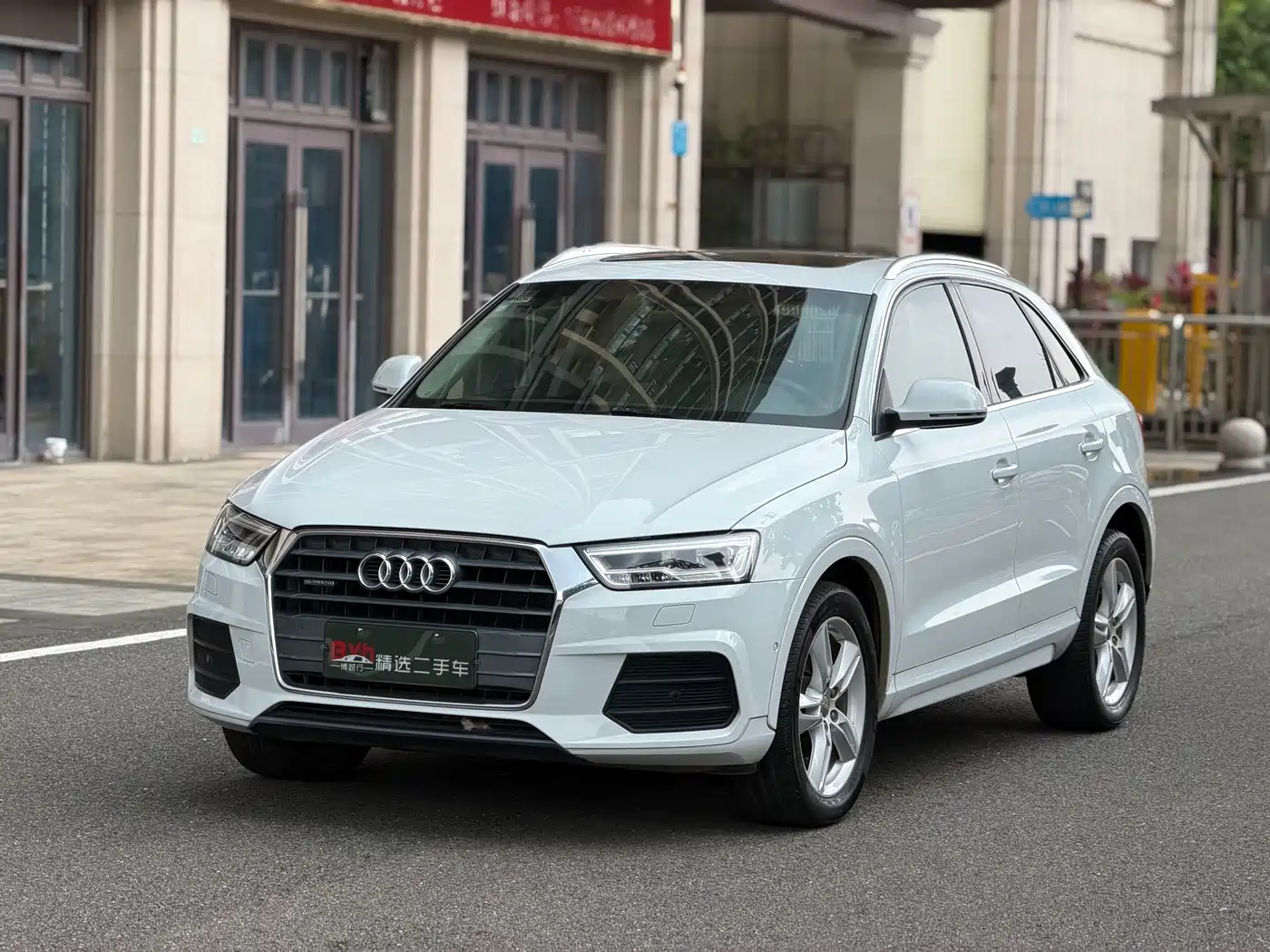 Фото 4 - Audi Q3