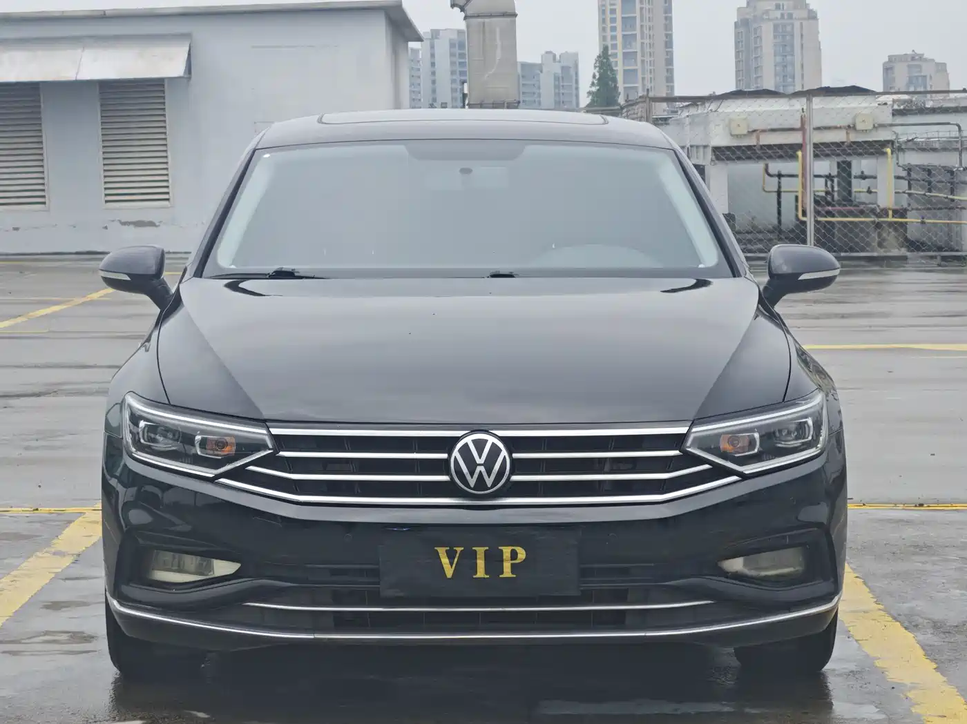 Фото 2 - Volkswagen Magotan