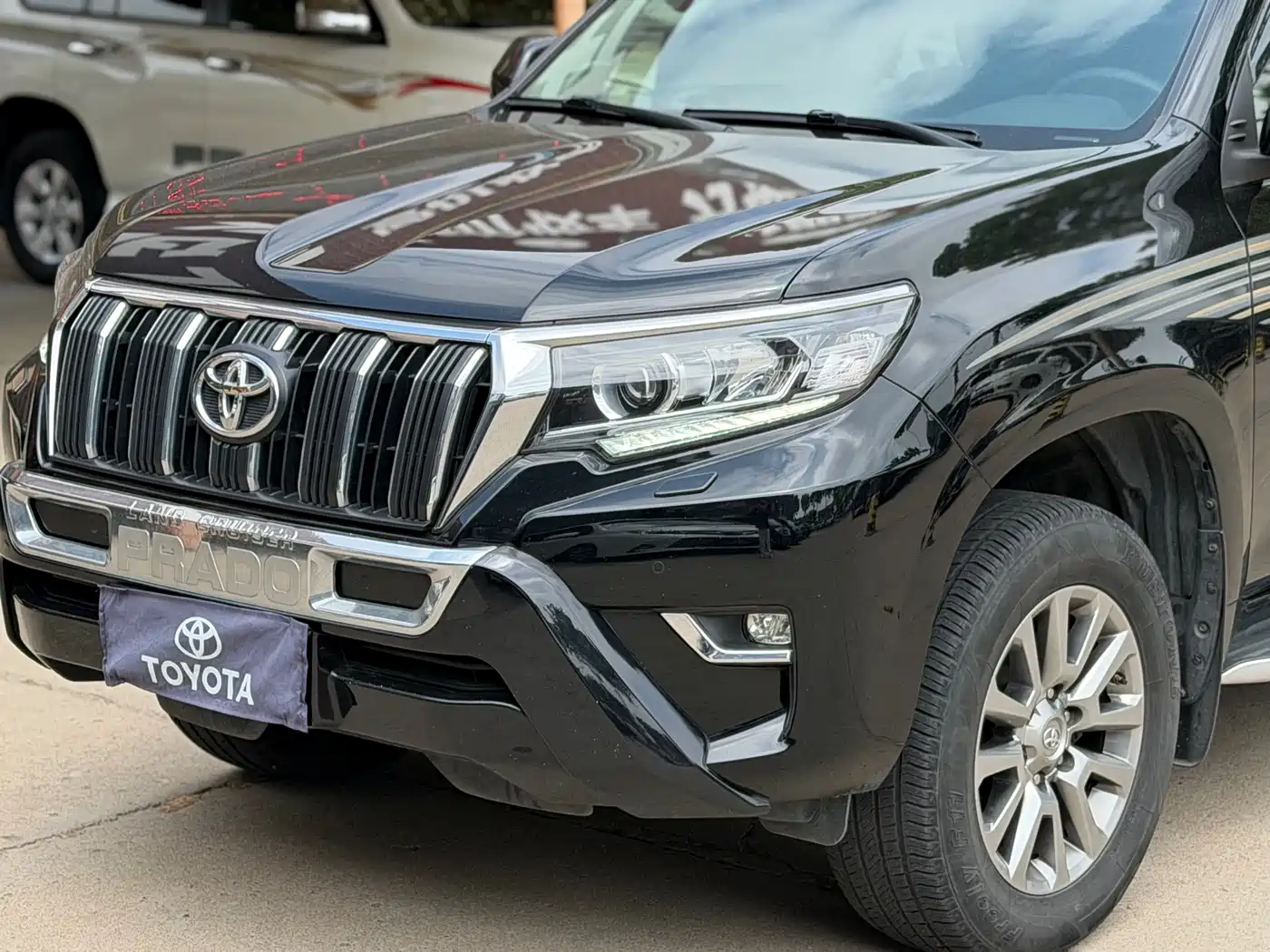 Toyota Prado 2018 3.5L Auto TX-L фото 6