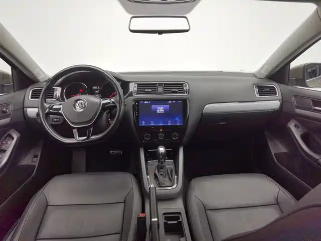 Volkswagen Sagitar 2015 230TSI Automatic Comfort — фото 5
