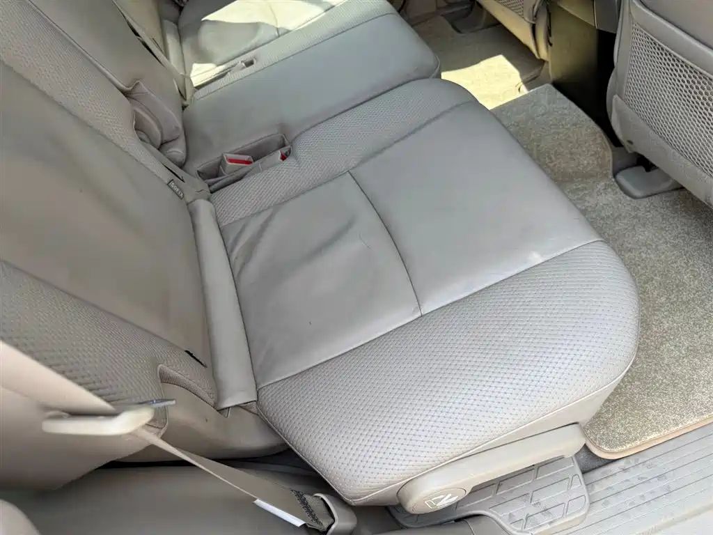 Toyota Prado 2010 4.0L Automatic TX-L фото 21