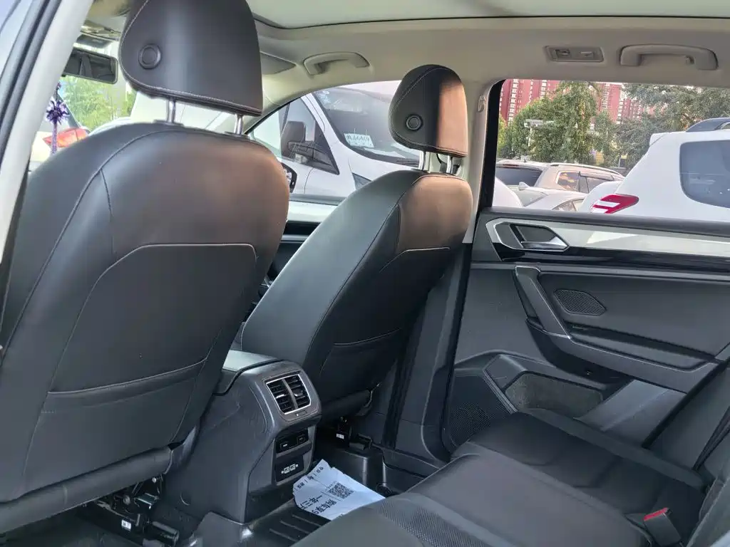 Volkswagen Tayron 2019 2019 330TSI 2WD Luxury China VI
