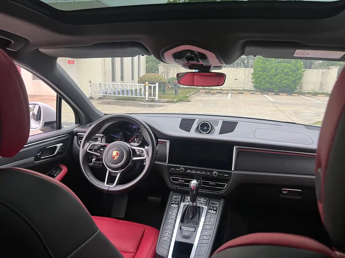 Porsche Macan 2018 Macan 2.0T фото 22