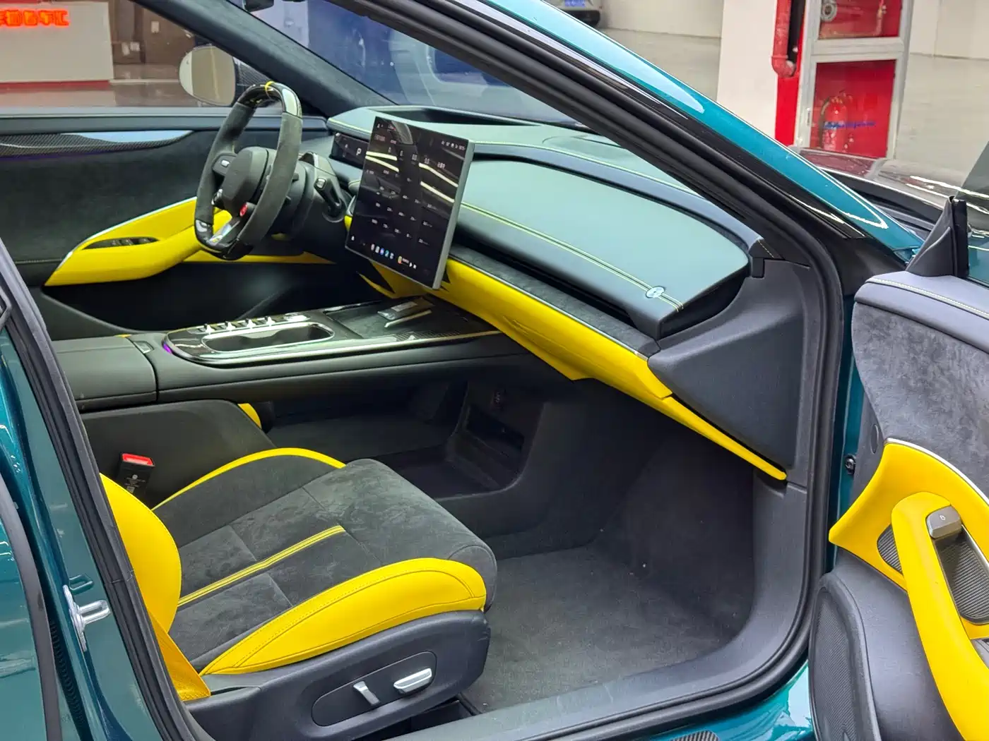 XIAOMI CAR XIAOMI SU7 ULTRA