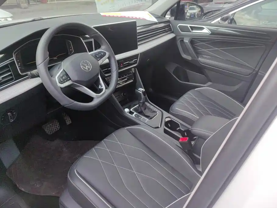 Volkswagen Tiguan L 2025 2024 300TSI Auto 2WD Smart Edition