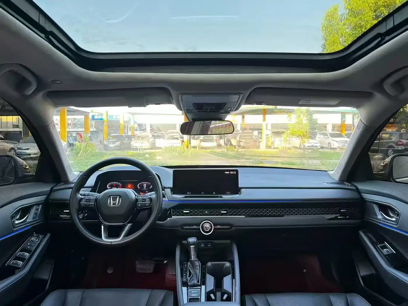 Фото 6 - Honda Accord