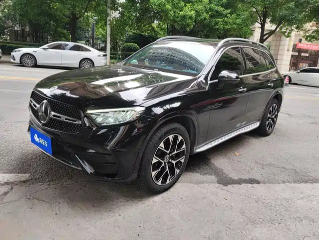 Mercedes-Benz GLC 2023