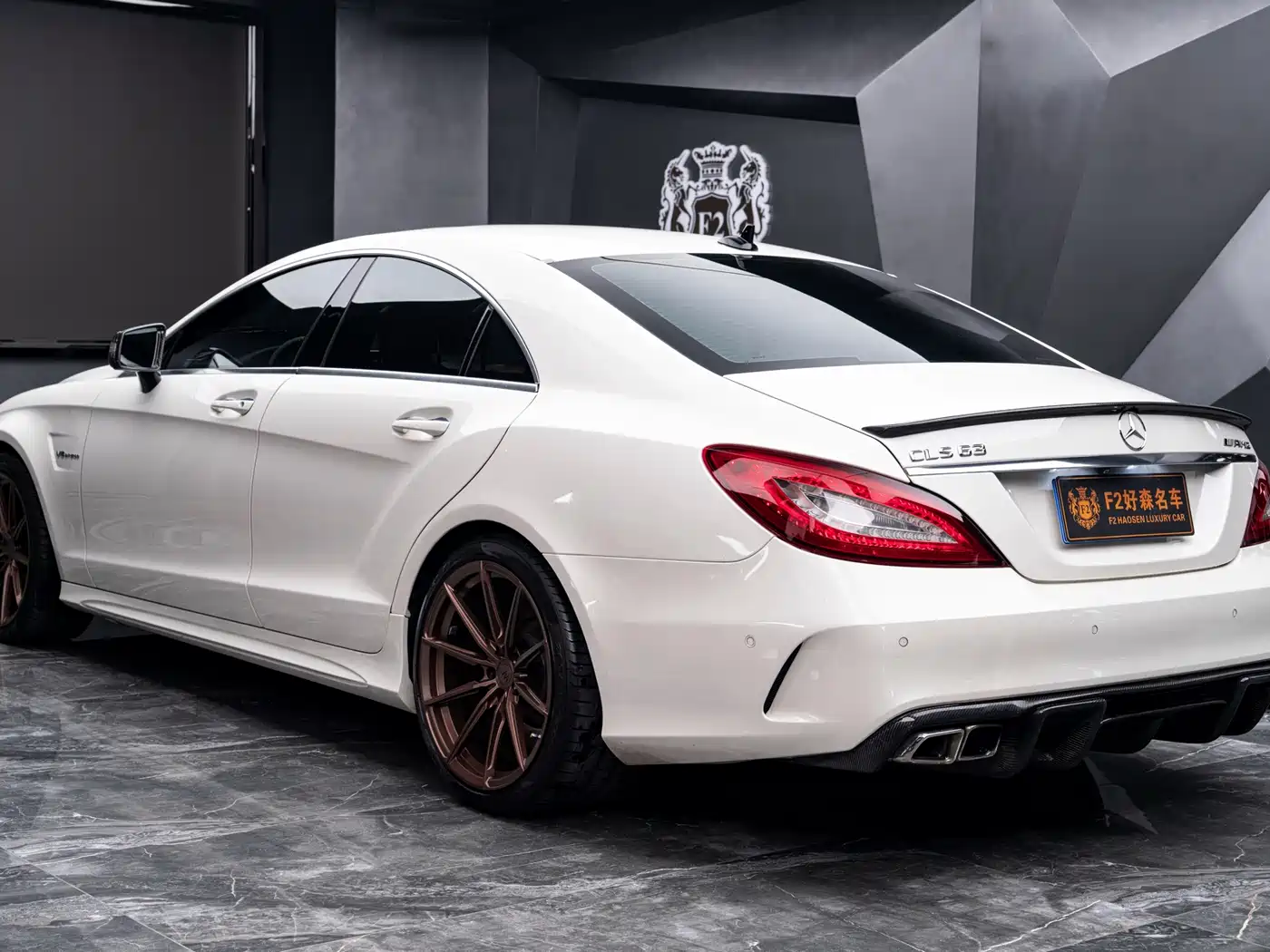 Mercedes-Benz CLS AMG 2015 AMG CLS 63 4MATIC фото 14
