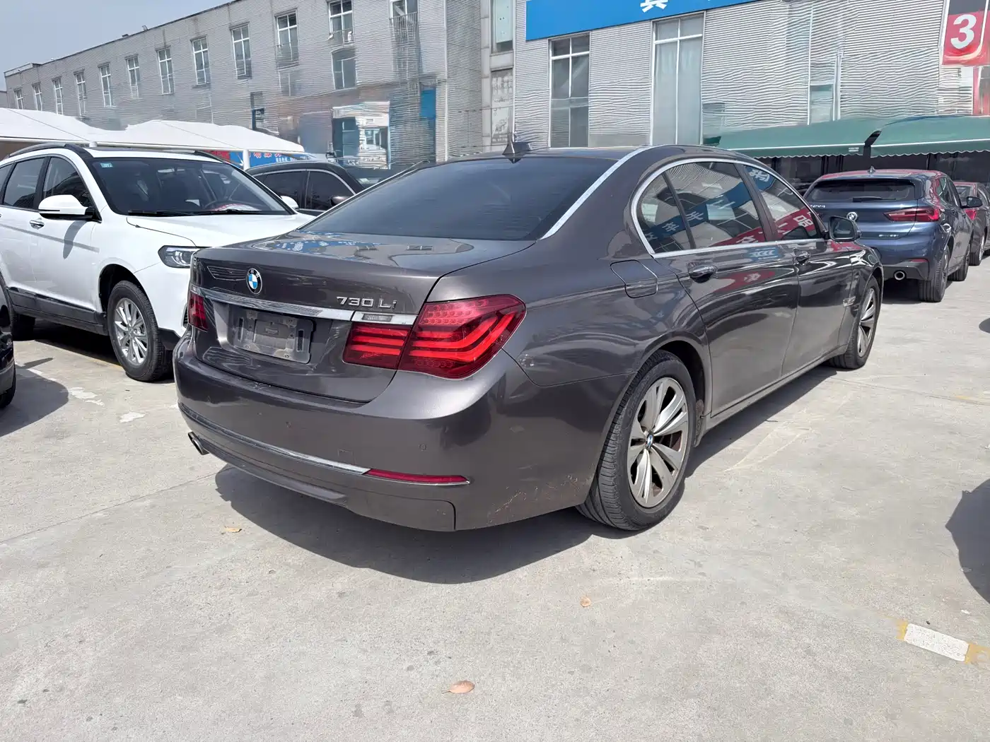BMW 7 Series 2013 Model 730Li Leading фото 8