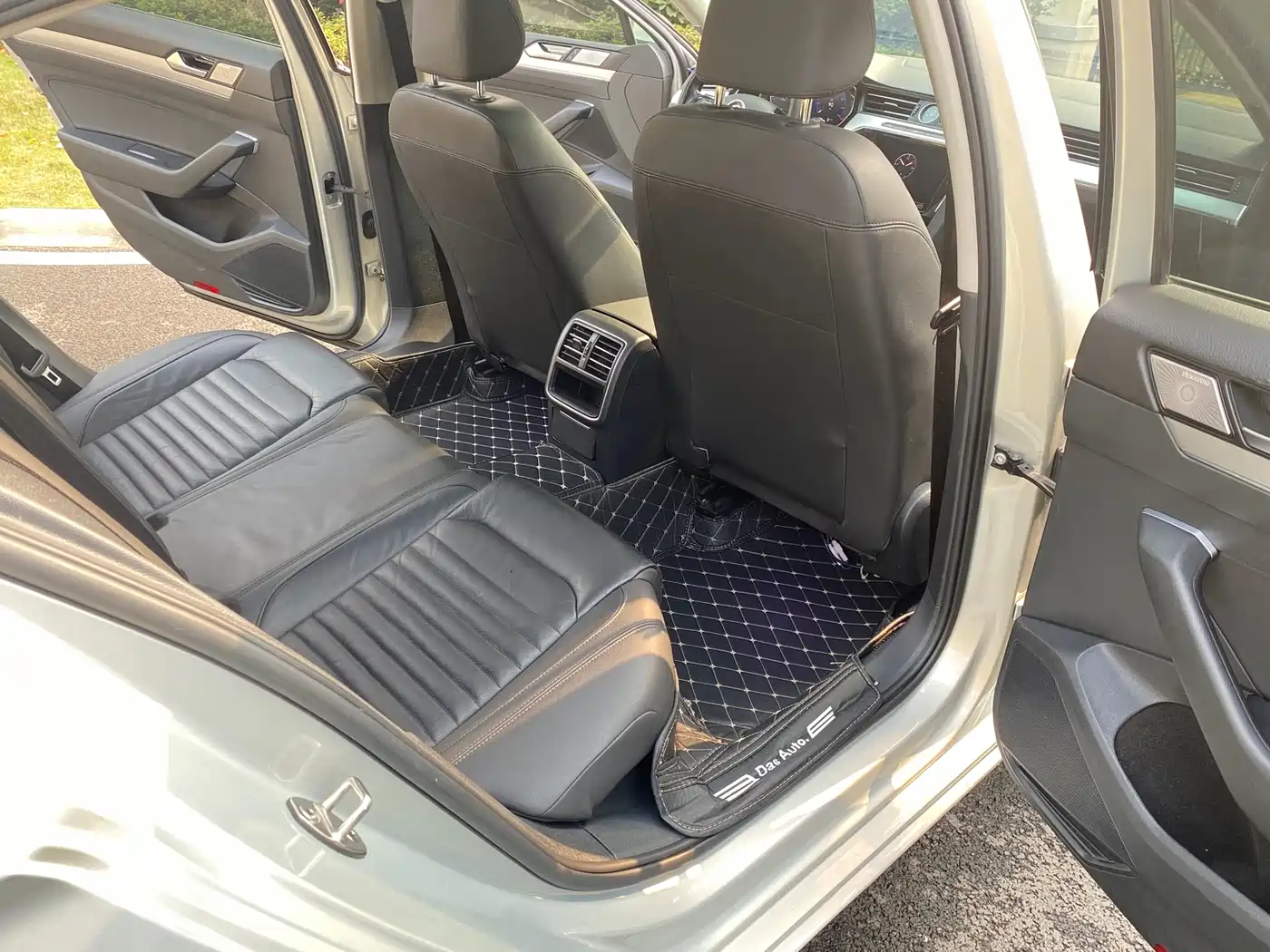 Volkswagen Magotan 2018 280TSI DSG Leading фото 27