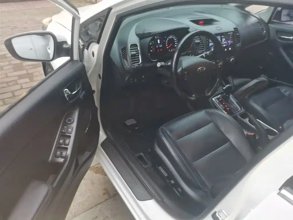 Kia K3 2017 1.6L Automatic 15th Anniversary Special GLS фото 16