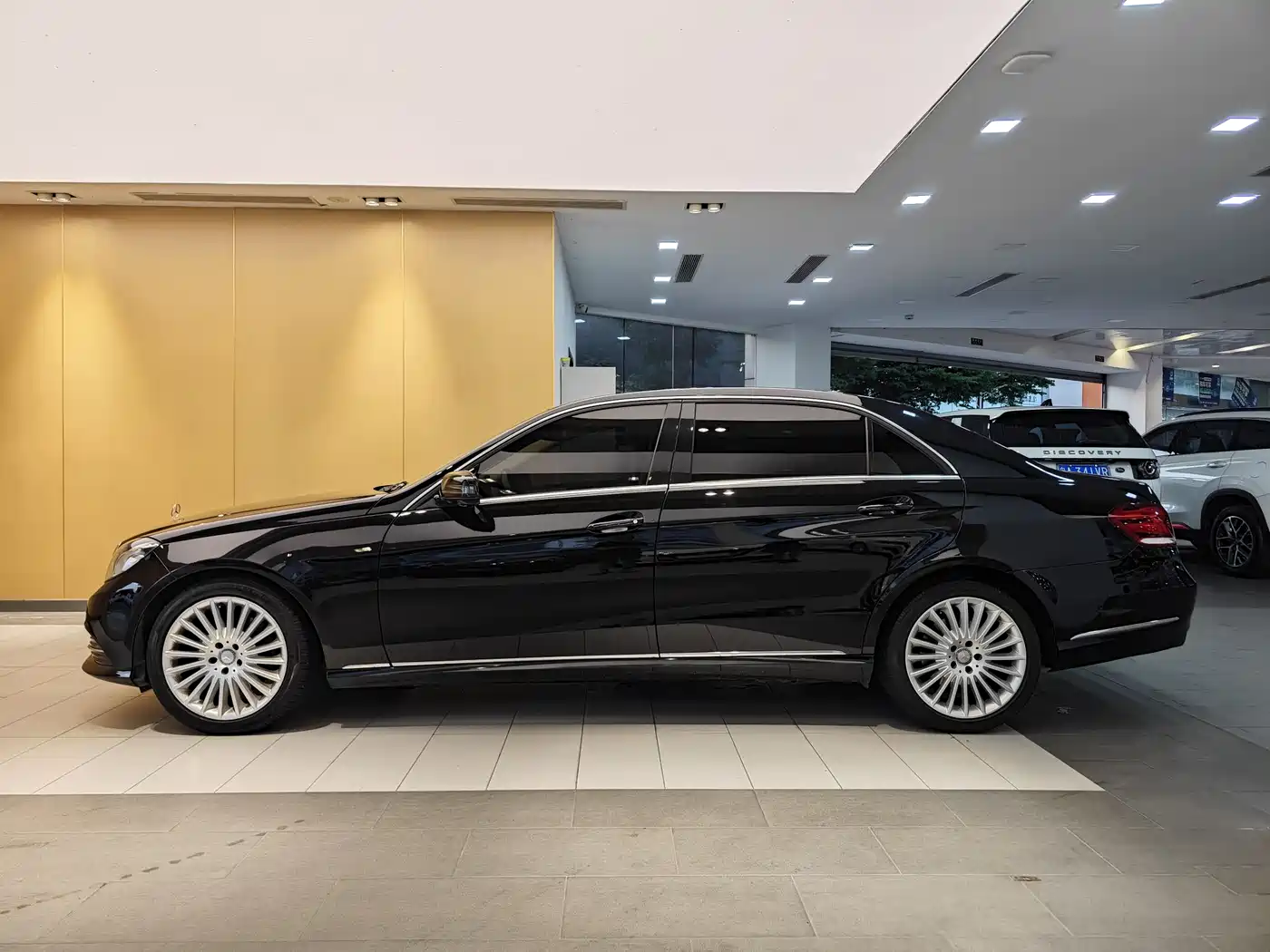 Mercedes-Benz E-Class 2015 E 260 L фото 7