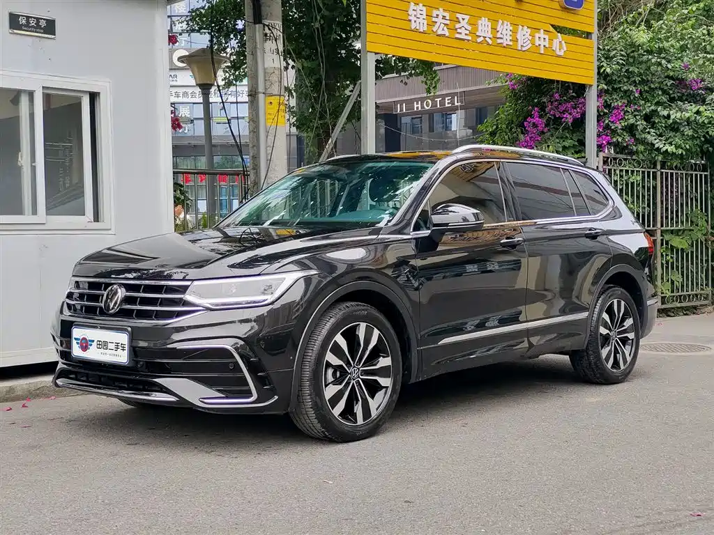 Volkswagen Tiguan L 2024 Outstanding 330TSI Auto 2WD R-Line Dragon Glory Edition