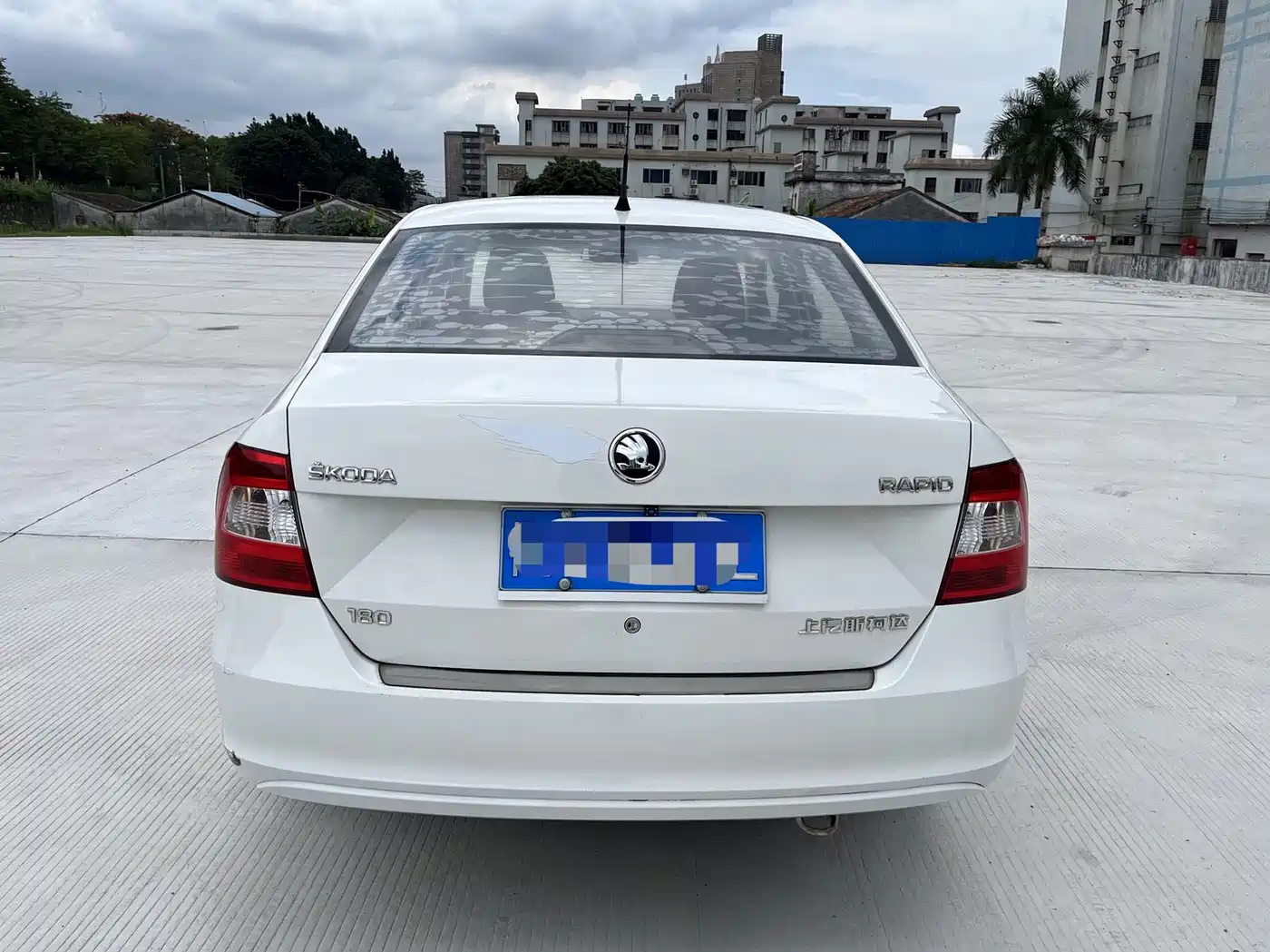 Škoda Rapid 2016 1.6L Manual Forward Edition фото 4