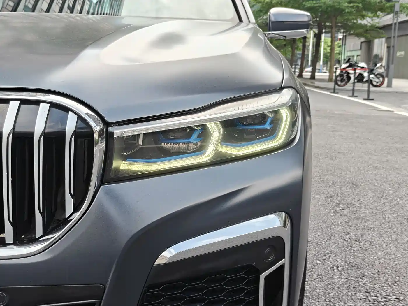 BMW 7 Series 2019 740Li xDrive Executive M Sport Package фото 19