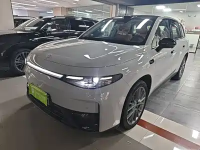 Leapmotor C10