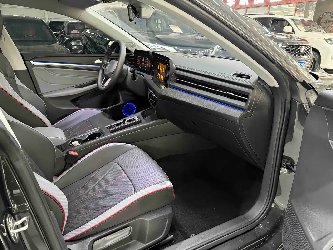 Volkswagen Lamando 2022 Lamando L 280TSI DSG Cool Edition фото 17
