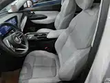 Фото 15 - Buick E5