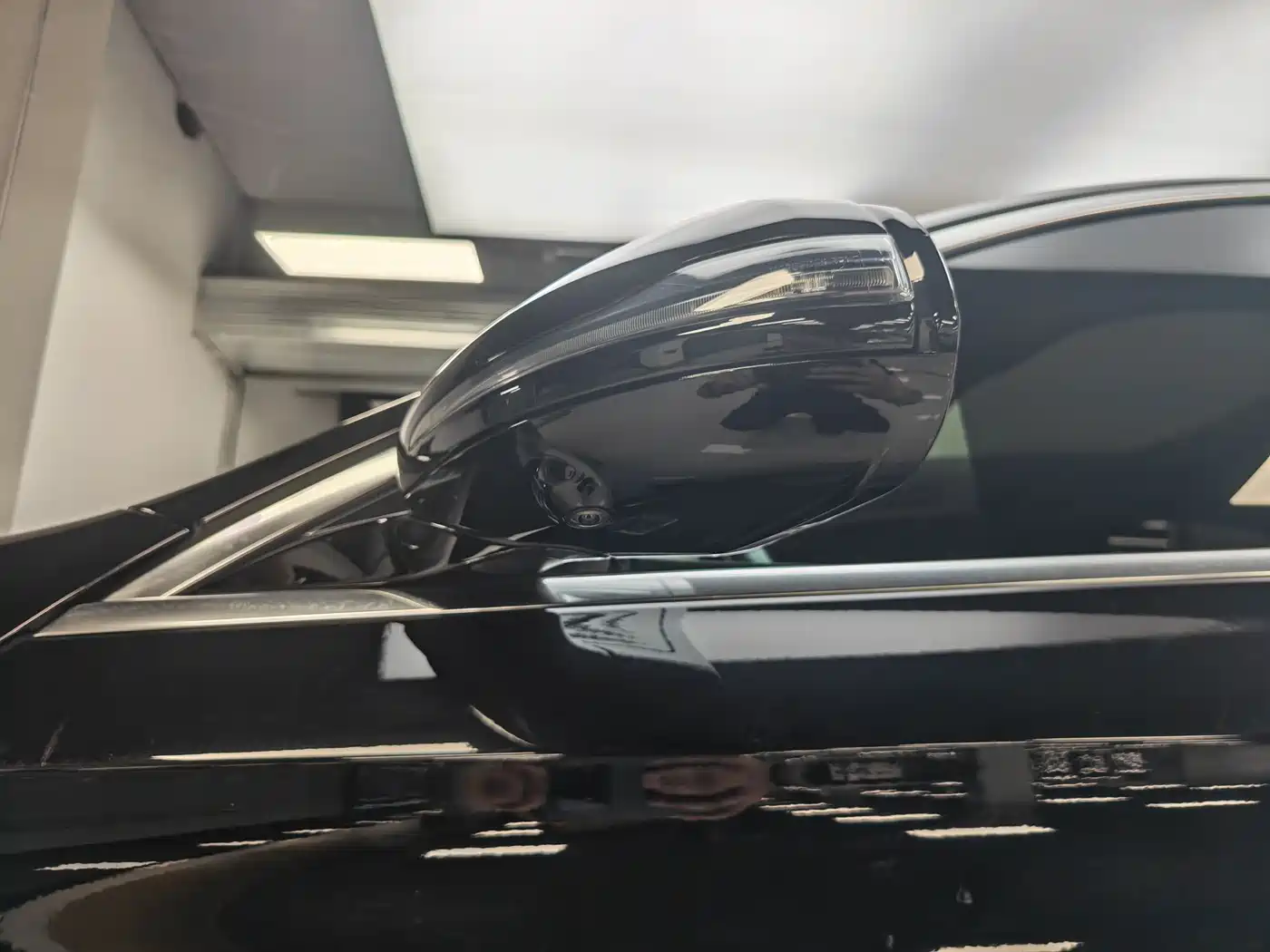 Mercedes-Benz E-Class 2023 E 300 L Fashion фото 12