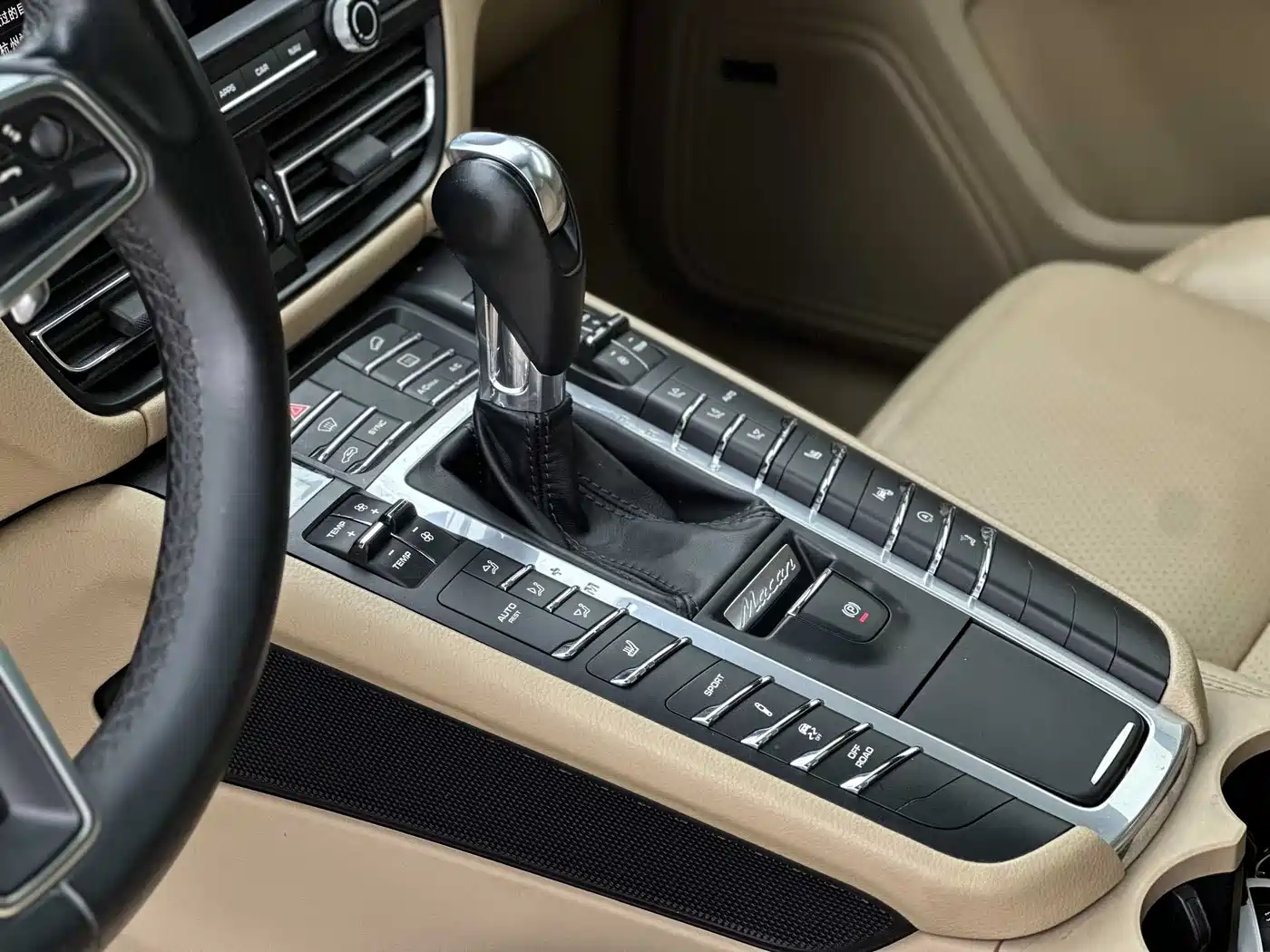 Porsche Macan 2018 Macan 2.0T фото 16