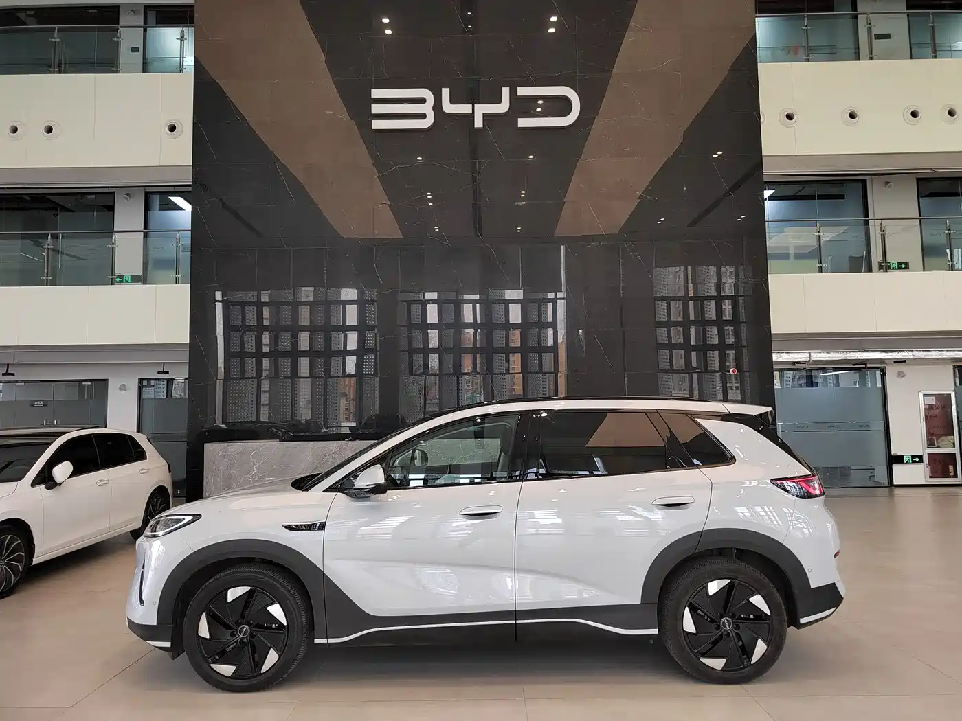 BYD Hai Shi 05 EV 2025 520KM Flagship Smart Navigation Edition фото 3