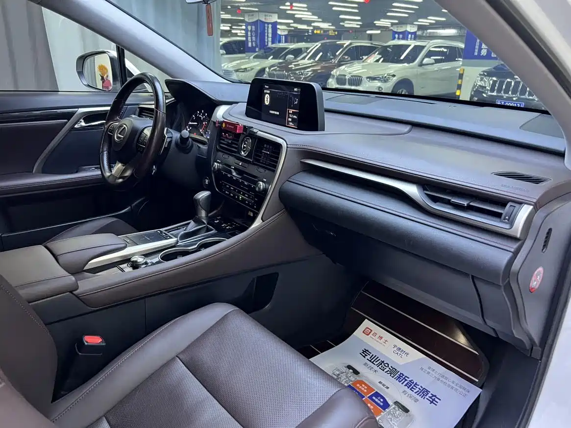 LEXUS RX