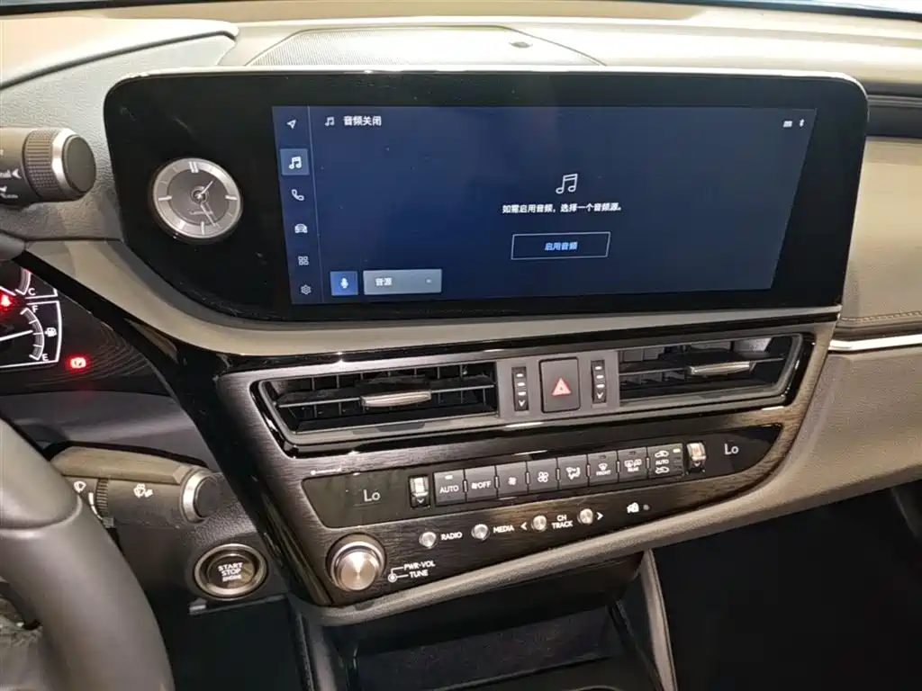 Lexus ES 2022 200 Excellence Edition фото 20