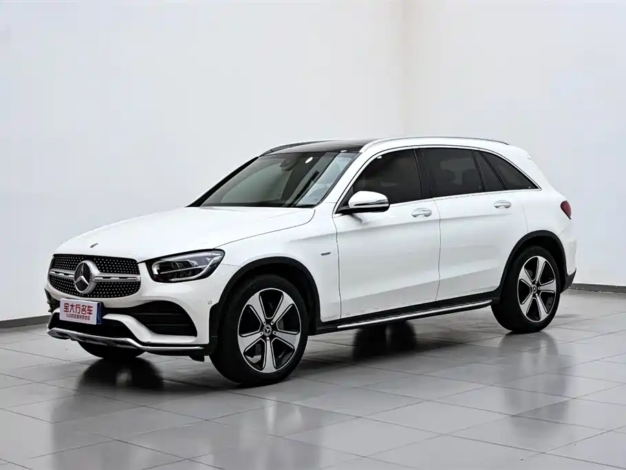 Mercedes-Benz GLC 2022 Facelift GLC 300 L 4MATIC Dynamic Collector's Edition фото 2