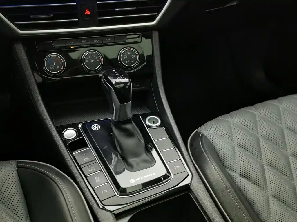 Volkswagen Sagitar, миниатюра 13