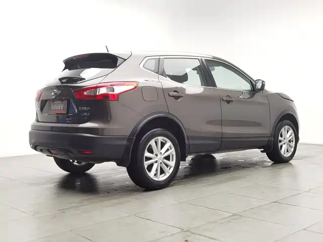 Nissan Qashqai 2016 2.0L CVT Elite Edition — фото 2