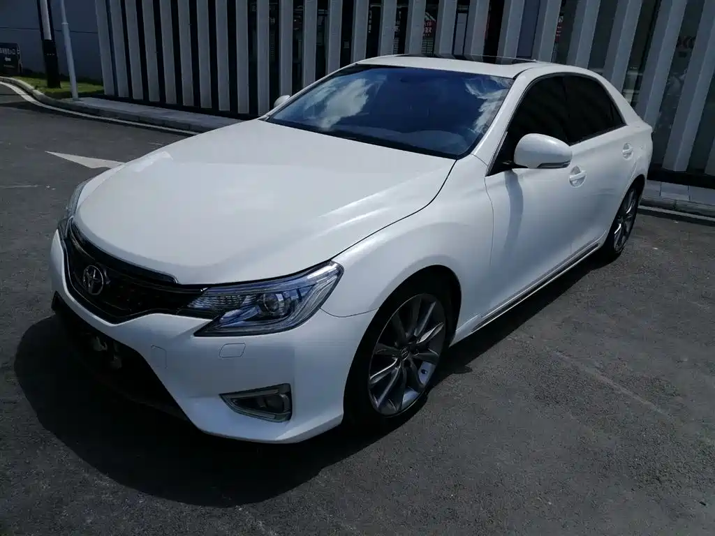Toyota Reiz 2013 2.5V Premium Edition