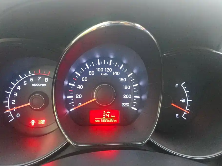 Kia K2 2012 2011 Sedan 1.4L MT TOP