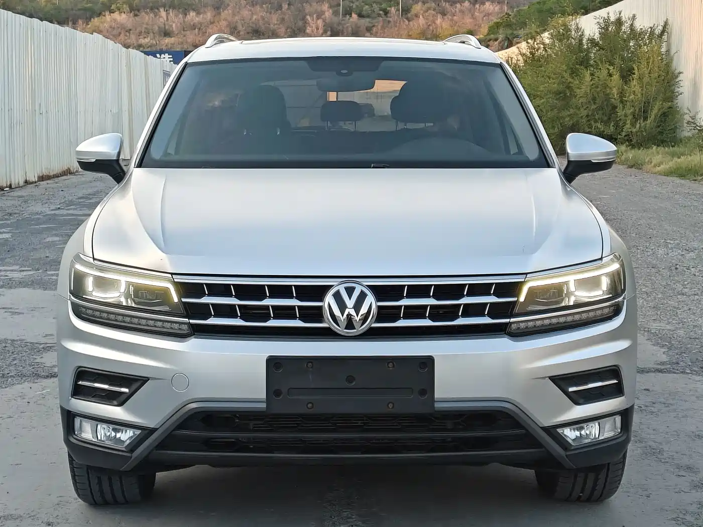 Volkswagen Tiguan L 2018 380TSI Automatic AWD Luxury Edition фото 2