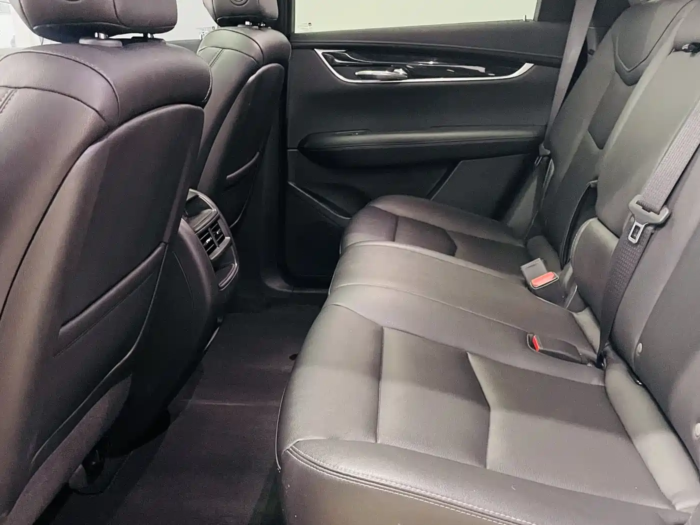 Cadillac XT5 2021 2.0T 2WD Luxury Edition фото 10