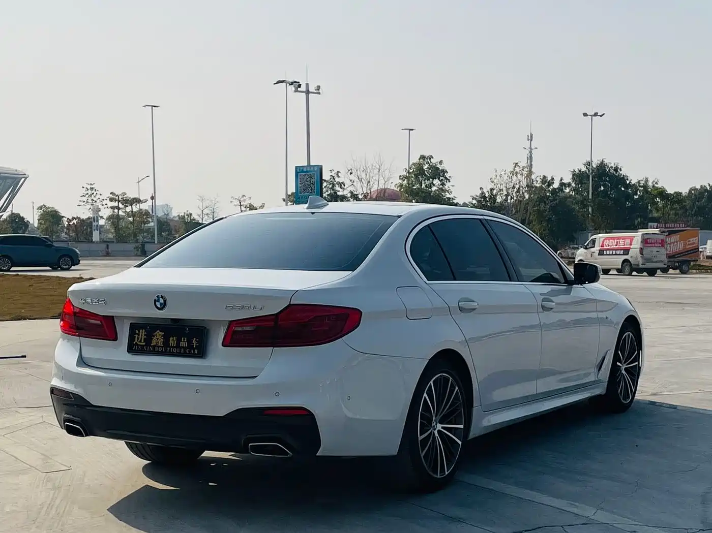 BMW 5 Series 2020 530Li Leading M Sport Package фото 4