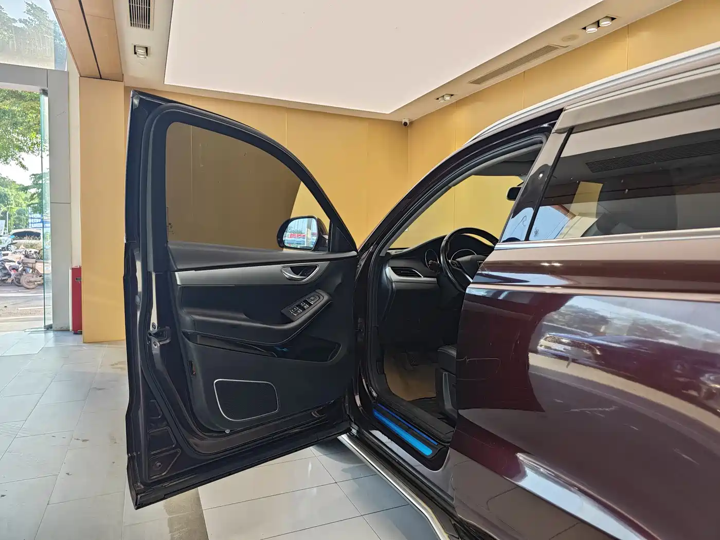 Zotye SR7 2016 2016 1.5T Manual Magic Cube Road Edition China V