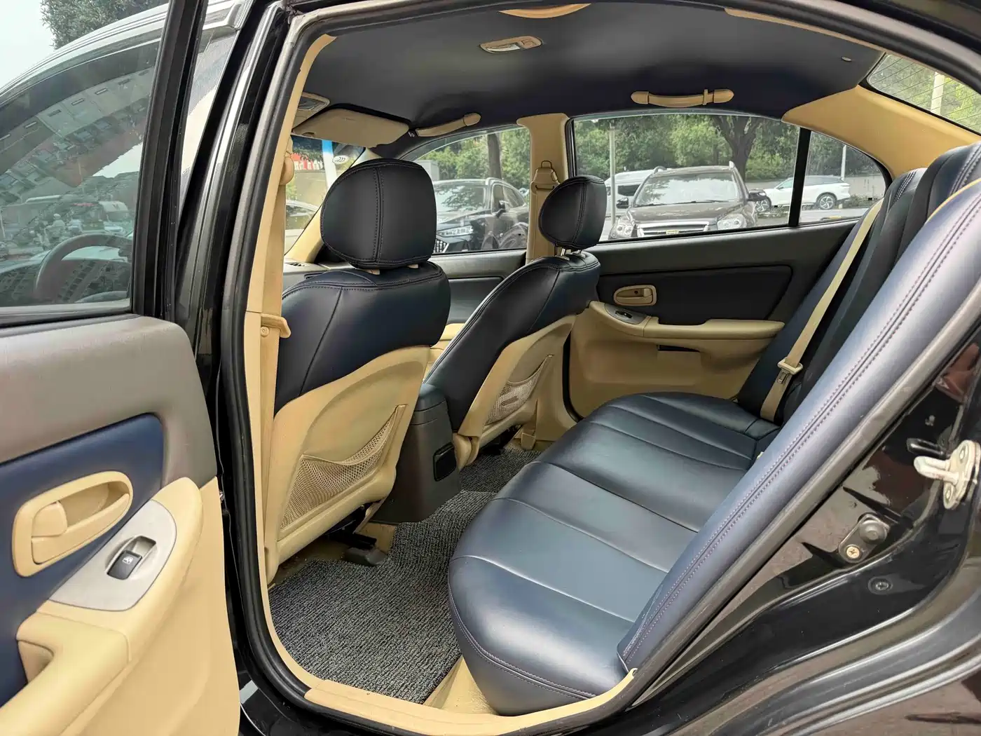 Фото 7 - Hyundai Elantra