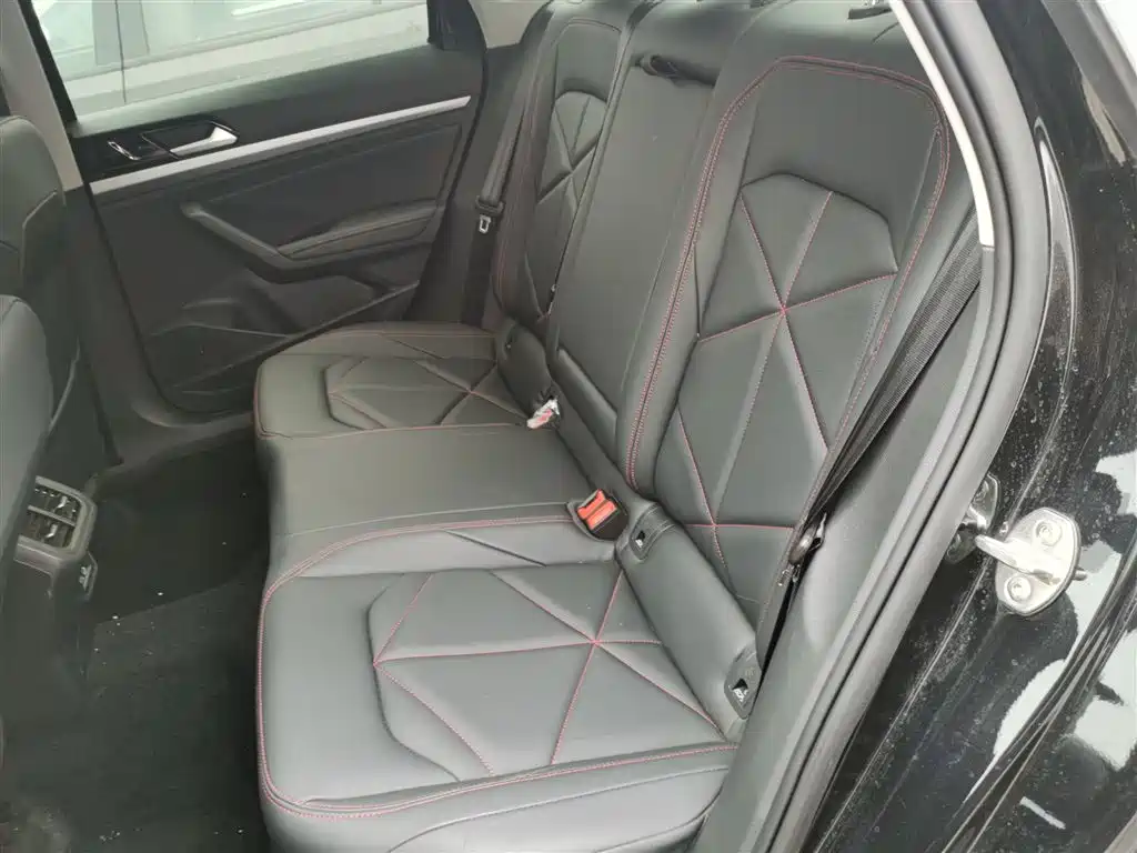 Volkswagen Lavida 2024 Model 300TSI DSG Starlight Leading Edition фото 13