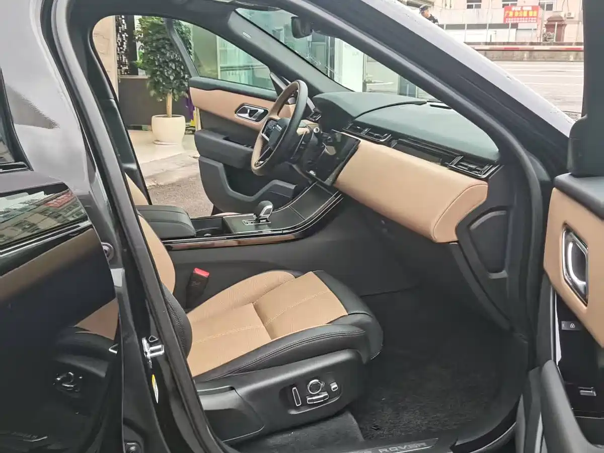 Land Rover Range Rover Velar 2025 Dynamic HSE фото 7