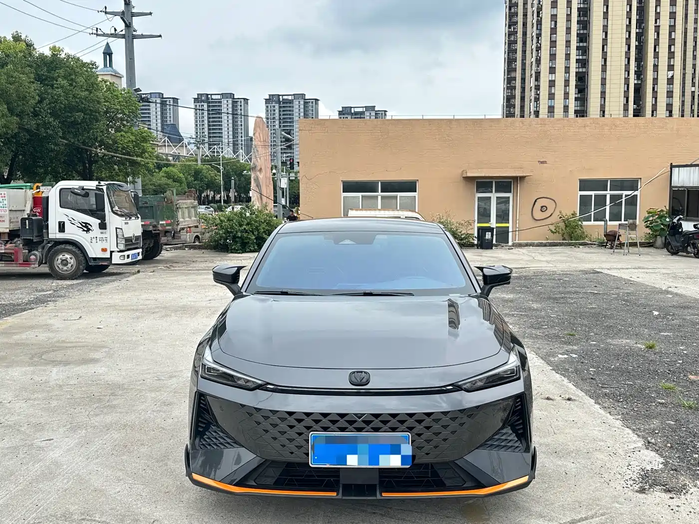 Changan UNI-V 2025 2024 1.5T Deluxe Sport