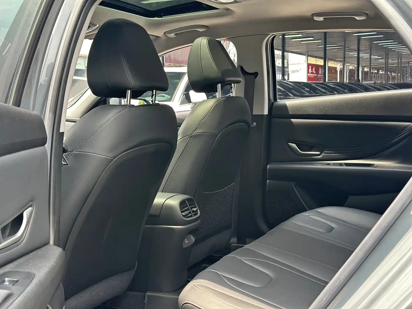 Hyundai Elantra 2021 1.5L CVT GLX Elite Edition фото 10