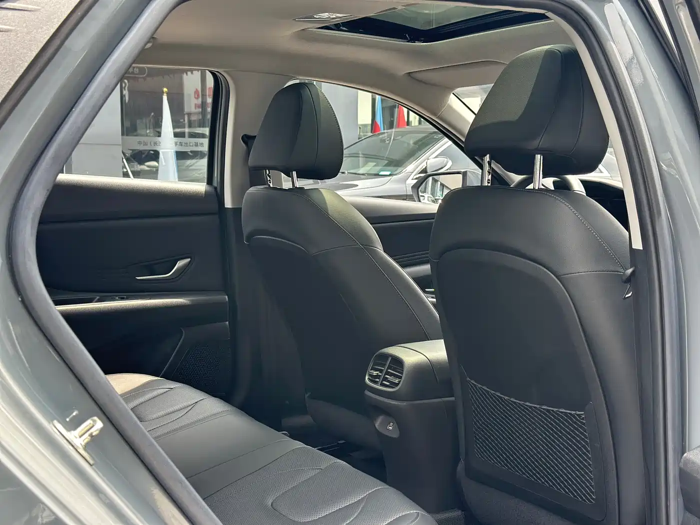Hyundai Elantra 2021 1.5L CVT GLX Elite Edition фото 8