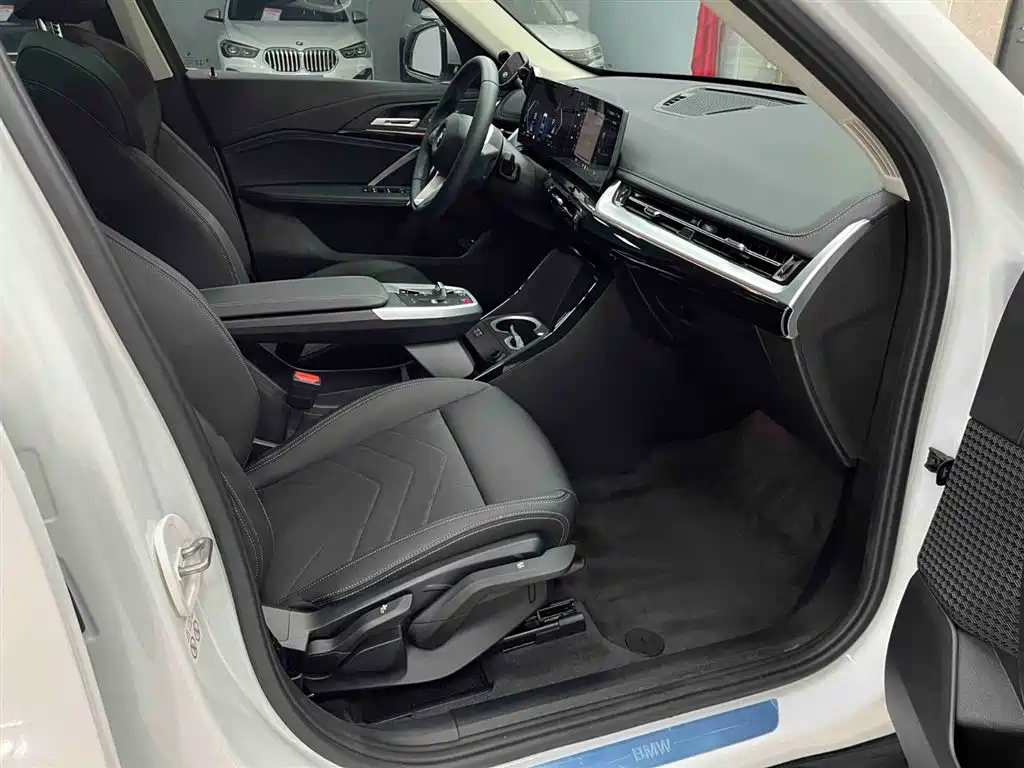 BMW X1 2023 sDrive20Li X Design Package фото 11