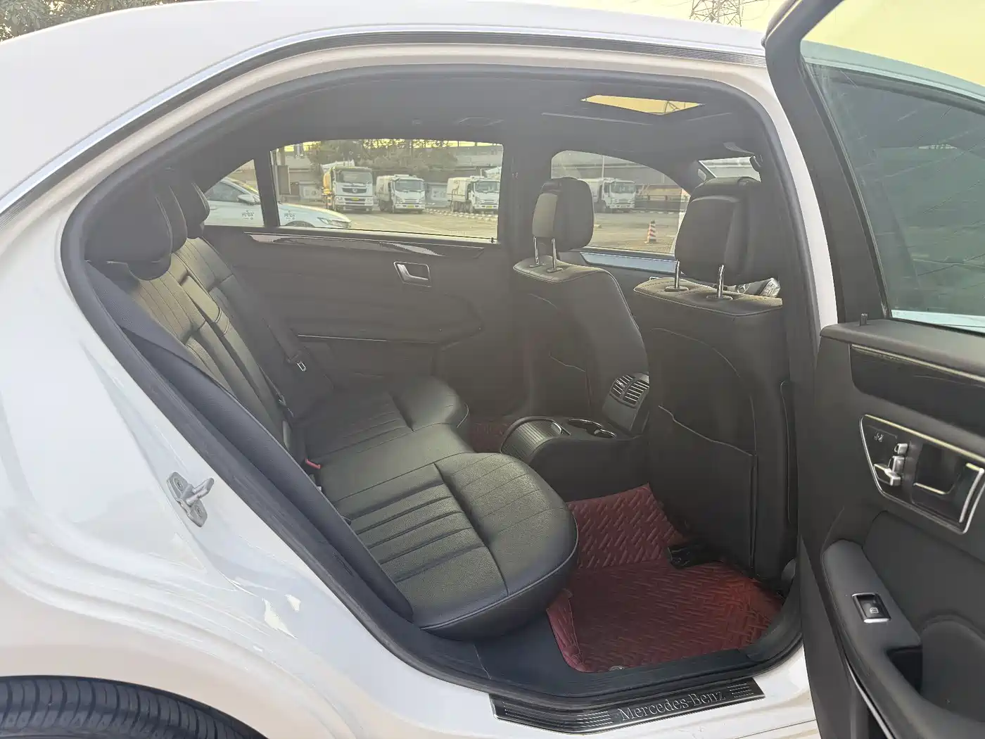 Mercedes-Benz E-Class 2015 E 260 L Sport фото 12