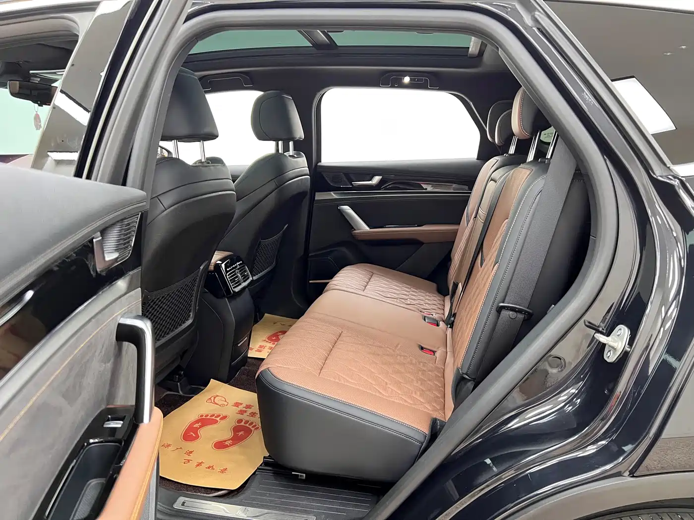 BYD Tang New Energy 2023 Model DM-i Champion Edition 112KM Deluxe фото 16