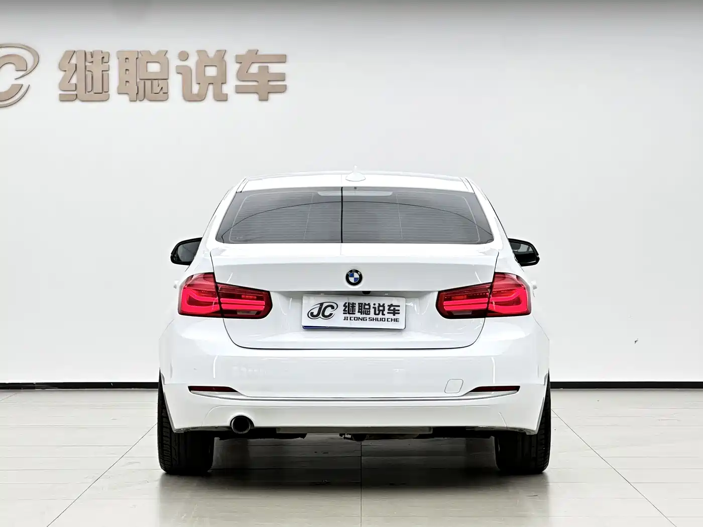 BMW 3 Series 2018 318Li фото 15