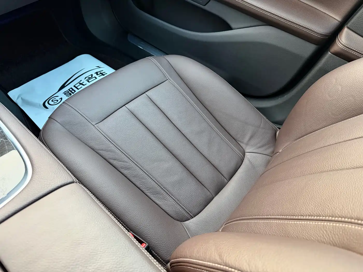 BMW 7 Series 2017 730Li Leading Edition фото 19