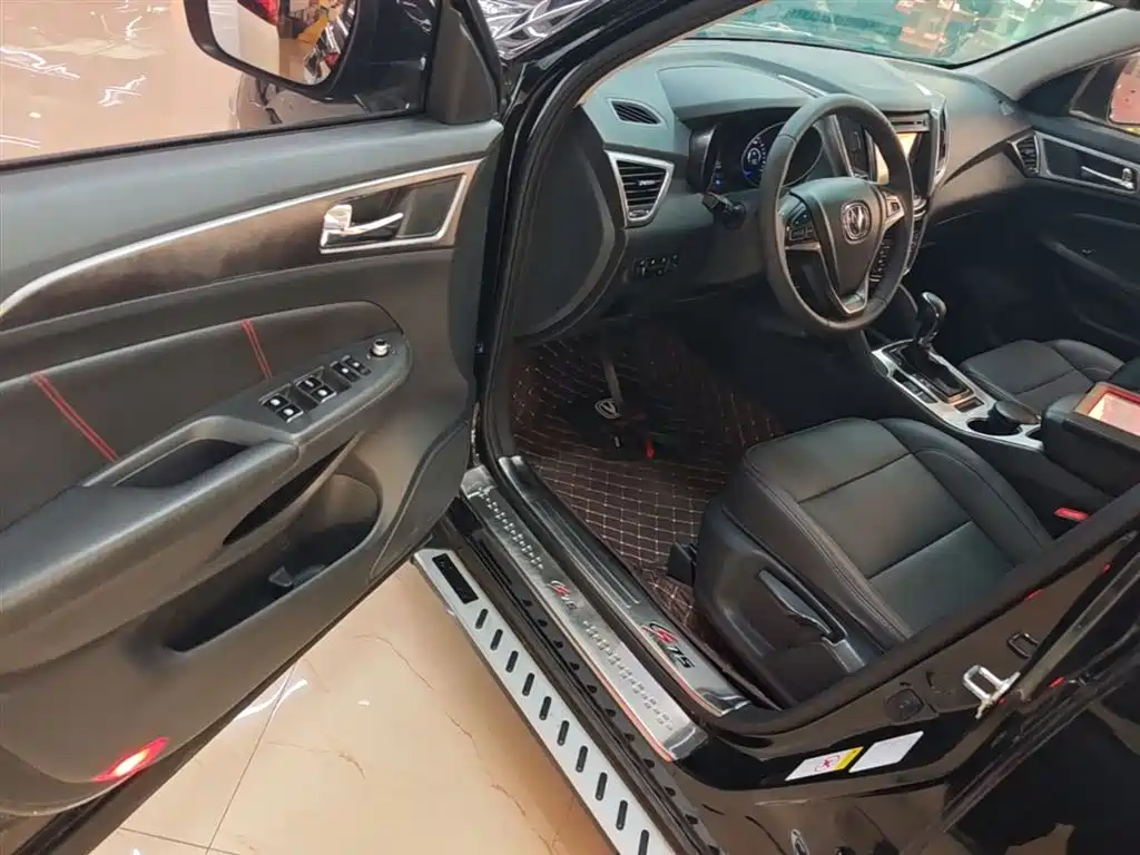 CHANGAN CS75